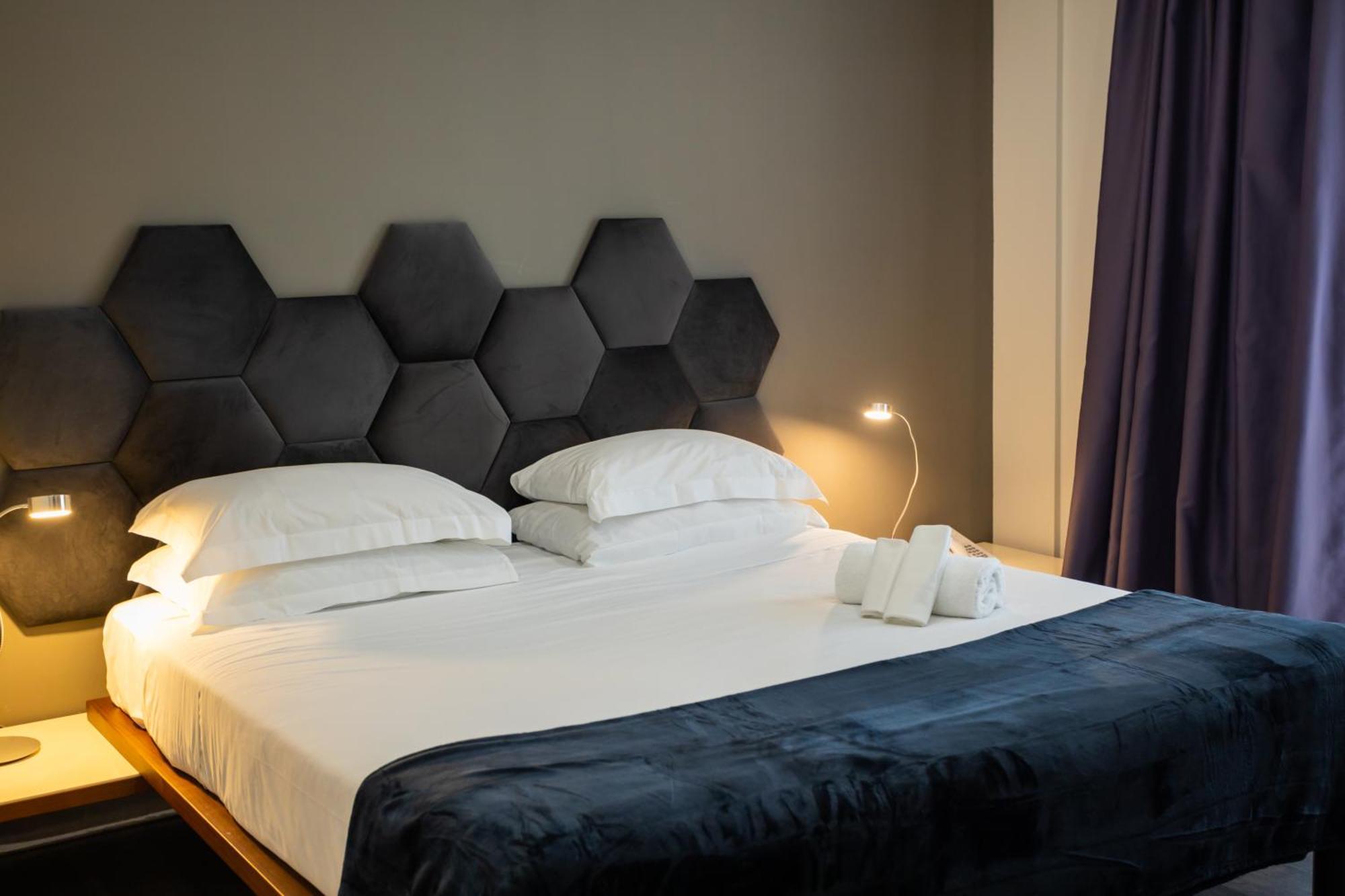 Black Hotel Roma Esterno foto